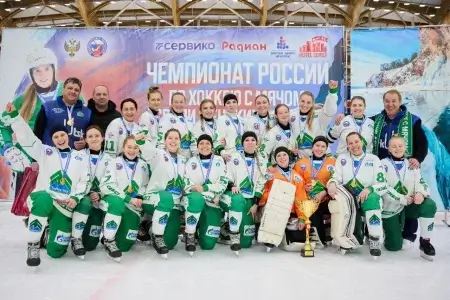 Студенки и выпускницы филиала успешно выступили на Чемпионате России по хоккею с мячом
