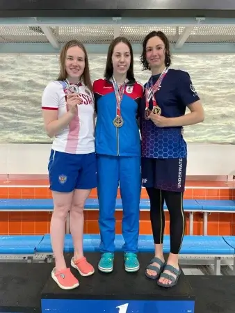 Студентка Наталья Можина завоевала три медали на международных соревнованиях по подводному спорту
