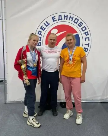 Шесть медалей на двоих у Светланы Ахметовой и Кристины Арсентьевой