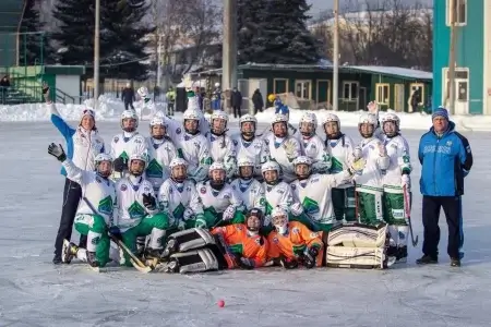 Студентки и выпускницы Иркутского филиала РУС "ГЦОЛИФК" заняли первое место на Кубке России по хоккею с мячом