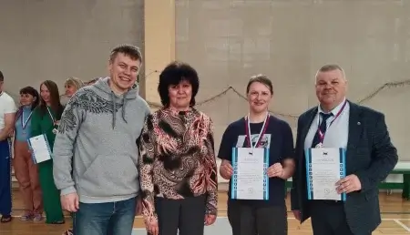 Преподаватели и сотрудники Иркутского филиала приняли участие в соревнованиях по плаванию